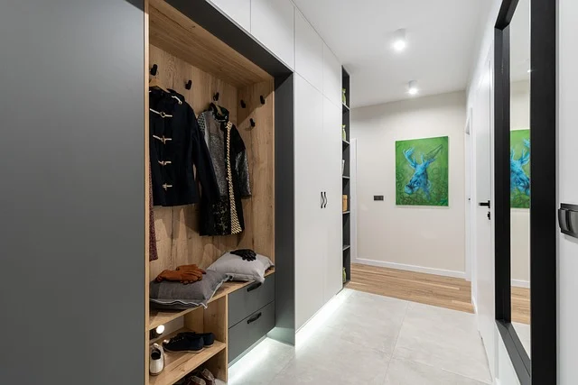 Strategizing Your Toteme Purchase: Building a Capsule Wardrobe