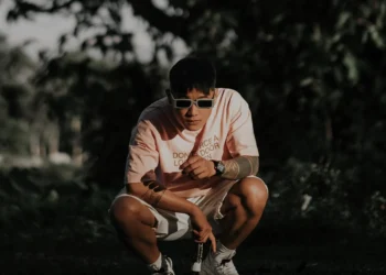 streetwear outfit inspiration