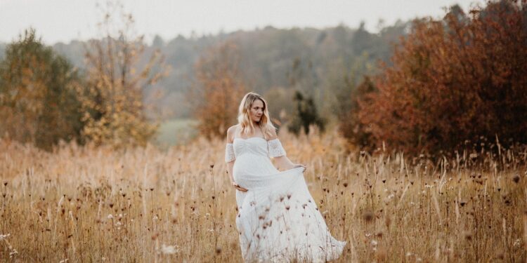 stylish maternity beachwear