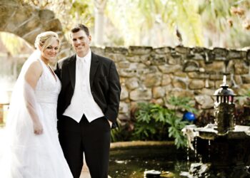sweetheart neckline wedding dress