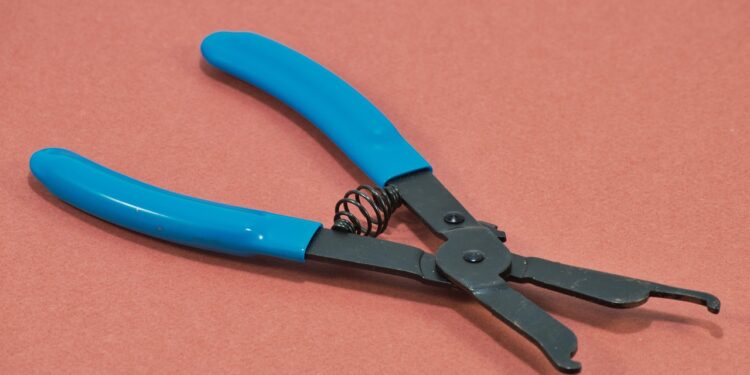 various types of tweezers