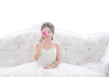 vintage corset wedding dress