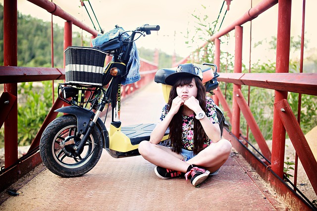 Person wearing summer streetwear outfit with cargo shorts, graphic tee, and light jacket