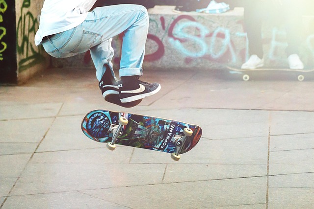 Street style photo of a person wearing Air Force 1s with loose lacing and baggy jeans, showcasing a casual look