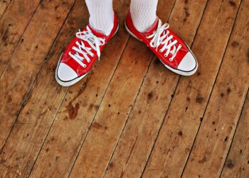 comfortable standing sneakers