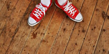 comfortable standing sneakers