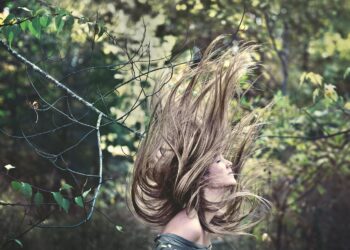 What is Hair Oiling? Unlocking Healthier Hair