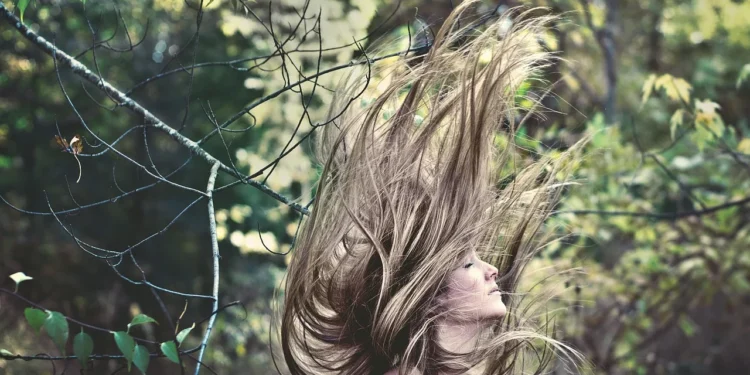 What is Hair Oiling? Unlocking Healthier Hair